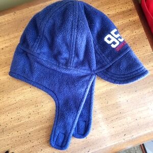 Sz 4-7 Oshkosh fleece hat